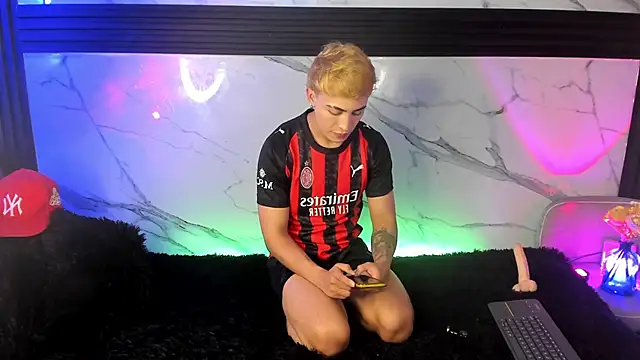 Snapshot of Saimonvela chatting on 1, 10, 2025 Saimonvela online show from 1, 10, 2025