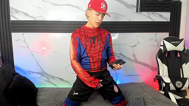 Snapshot of Saimonvela chatting on 24, 10, 2025 Saimonvela online show from 24, 10, 2025