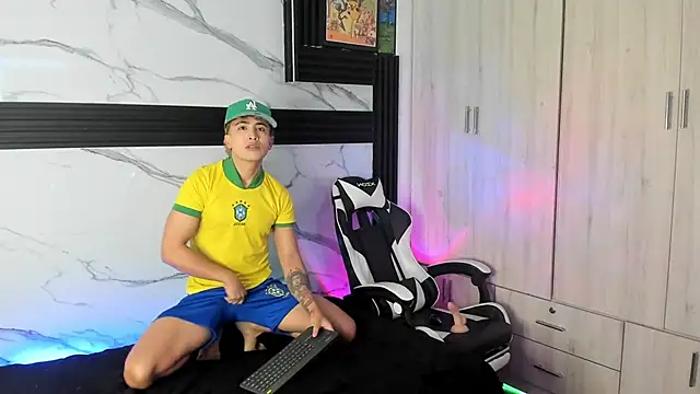 Snapshot of Saimonvela chatting on 5, 11, 2025 Saimonvela online show from 5, 11, 2025