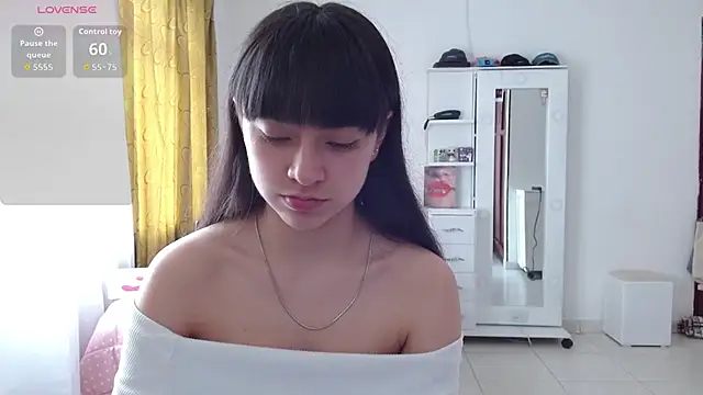 Snapshot of violetta_blackk chatting on 1, 10, 2025 violetta blackk online show from 1, 10, 2025