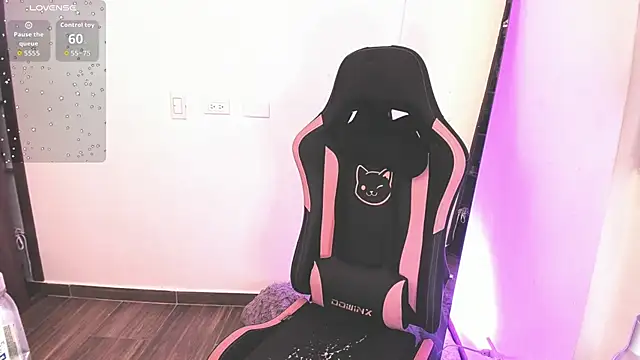 samiacooper25 online show from 13, 9, 2025