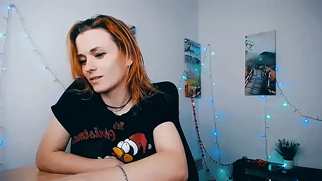 Snapshot of PeppyMia chatting on 7, 5, 2026 PeppyMia online show from 7, 5, 2026