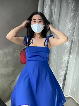 Snapshot of Voyerra_g chatting on 6, 11, 2025 Voyerra g online show from 6, 11, 2025