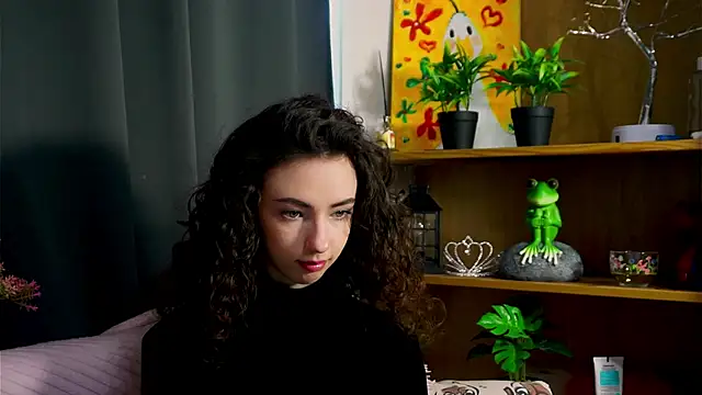 Snapshot of DeneenTurja chatting on 1, 10, 2025 DeneenTurja online show from 1, 10, 2025