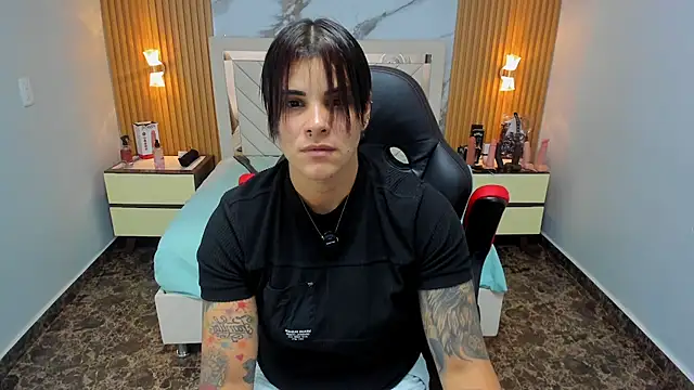 KAROLLJONES1 online show from 31, 1, 2026