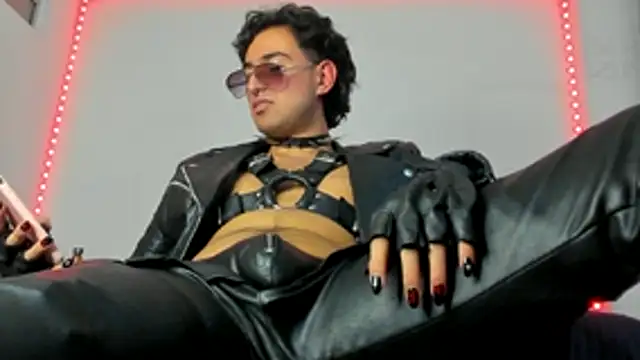 Alexxx savage online show from 5, 11, 2025