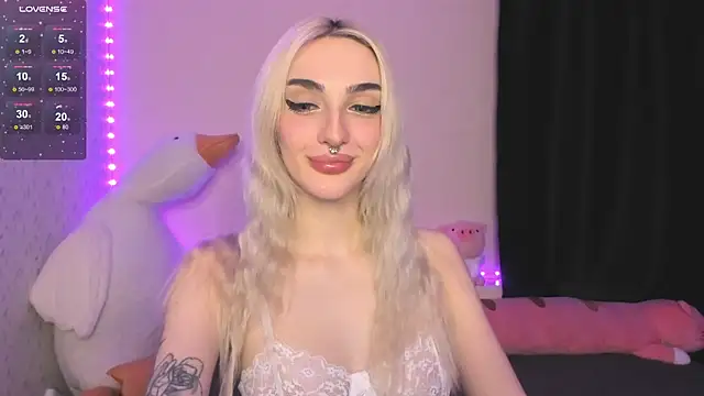 succubantra online show from 15, 12, 2025