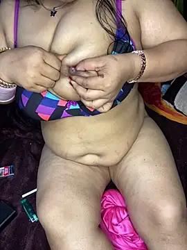 Snapshot of YourWifePatner chatting on 24, 11, 2025 YourWifePatner online show from 24, 11, 2025