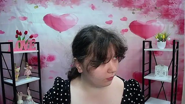 Snapshot of NeonilaLisova chatting on 24, 4, 2026 NeonilaLisova online show from 24, 4, 2026