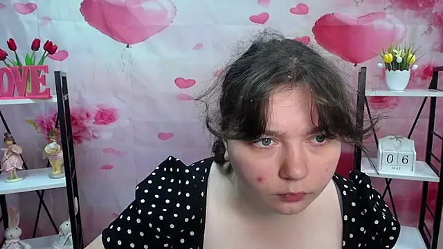 Snapshot of NeonilaLisova chatting on 8, 5, 2026 NeonilaLisova online show from 8, 5, 2026