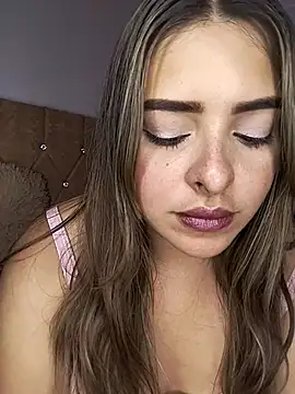 Nahomy cm online show from 5, 3, 2026