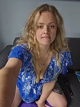 Snapshot of Bridgette03 chatting on 12, 6, 2026 Bridgette03 online show from 12, 6, 2026