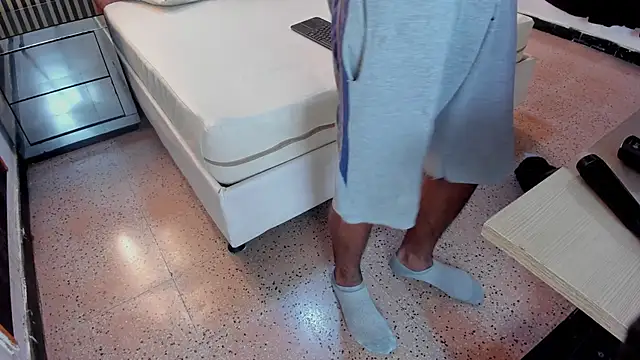 FYKMOR 1 online show from 10, 9, 2025