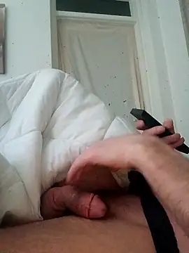 Snapshot of handsome8inchh chatting on 3, 3, 2026 handsome8inchh online show from 3, 3, 2026