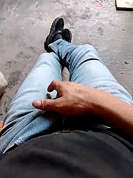 Snapshot of Alaver2587 chatting on 22, 3, 2026 Alaver2587 online show from 22, 3, 2026