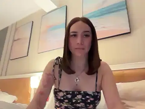 Snapshot of Yhanbeaufort18 chatting on 25, 10, 2025 Yhanbeaufort18 online show from 25, 10, 2025