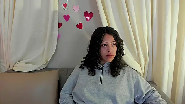 Snapshot of liily_grey chatting on 24, 9, 2025 liily grey online show from 24, 9, 2025