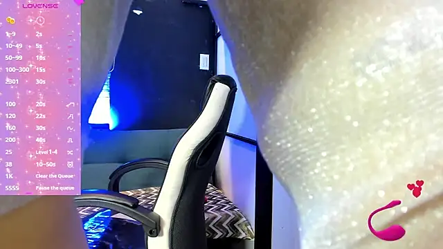 SamaraAnders  online show from 12, 11, 2025