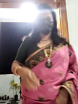 mallu-lover online show from 3, 3, 2026