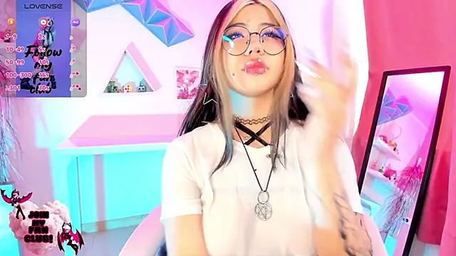 pinkk deemon online show from 27, 10, 2025