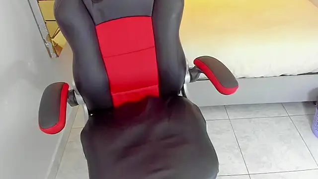 ALISSON BARKER online show from 22, 10, 2025