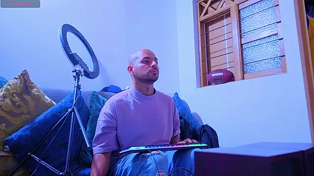 tomas smith1 online show from 22, 10, 2025