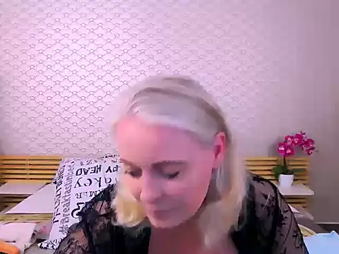 Snapshot of Anais_Janson chatting on 4, 6, 2026 Anais Janson online show from 4, 6, 2026