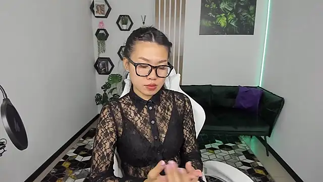 LunaPurrr online show from 16, 10, 2025