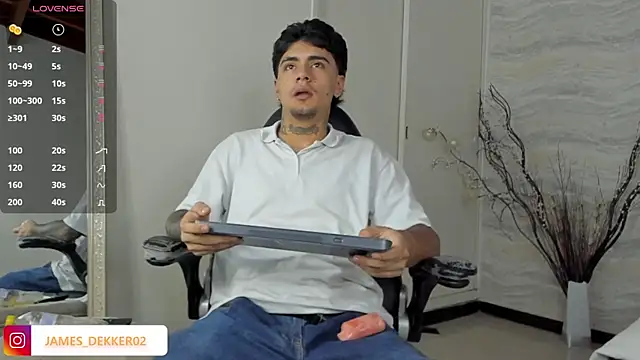 JamesDeker online show from 21, 10, 2025