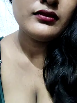 Snapshot of Cute_pinkii chatting on 16, 9, 2025 Cute pinkii online show from 16, 9, 2025