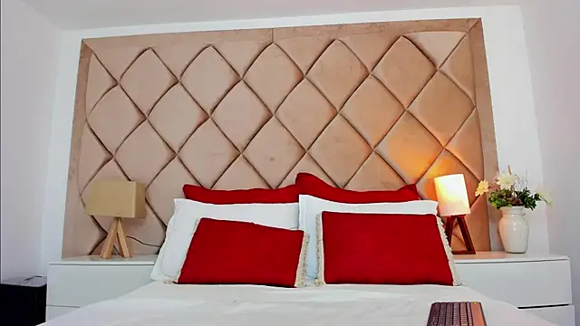 Snapshot of AngelinaDuvall chatting on 17, 2, 2026 AngelinaDuvall online show from 17, 2, 2026