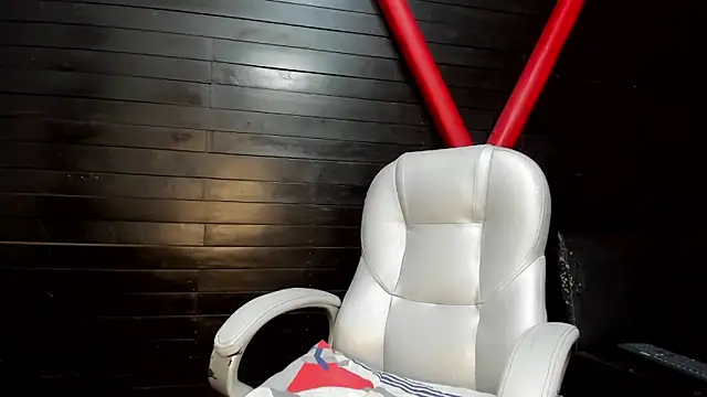 Snapshot of michaelmistress chatting on 10, 9, 2025 michaelmistress online show from 10, 9, 2025