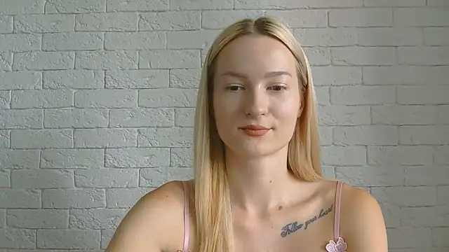 Snapshot of Alice_Sweet_01 chatting on 12, 7, 2026 Alice Sweet 01 online show from 12, 7, 2026