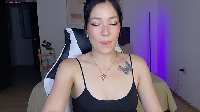 Eliih 01 online show from 21, 10, 2025