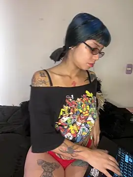 Snapshot of ZoeRaven_Pink chatting on 29, 9, 2025 ZoeRaven Pink online show from 29, 9, 2025
