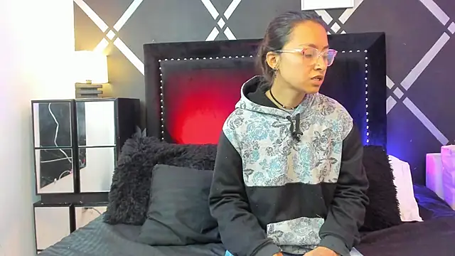 Snapshot of bravepetunia chatting on 10, 10, 2025 bravepetunia online show from 10, 10, 2025