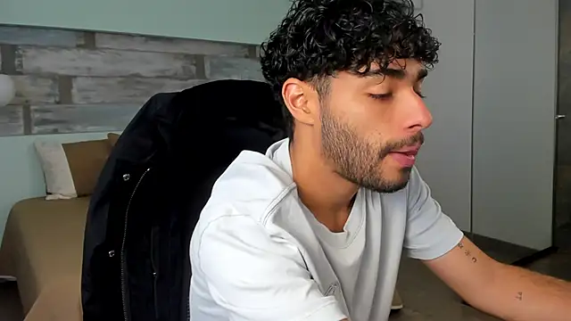 RaphaelDufort online show from 15, 12, 2025