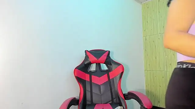 Raven Rouge  online show from 5, 10, 2025