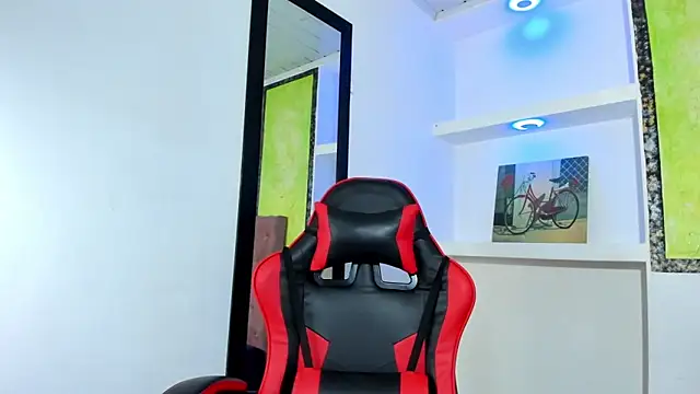 Raven Rouge  online show from 9, 2, 2026