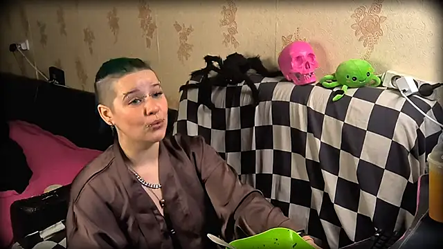 NeonNectar  online show from 30, 11, 2025