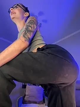 bigJuicyPussy online show from 3, 10, 2025