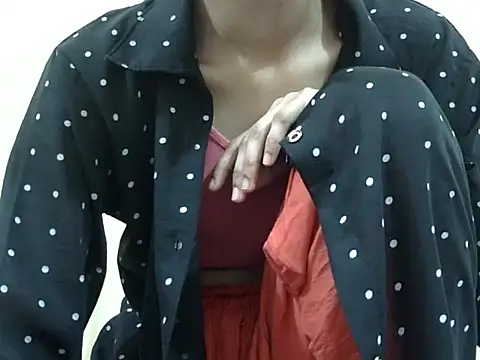 smallcuute online show from 27, 11, 2025