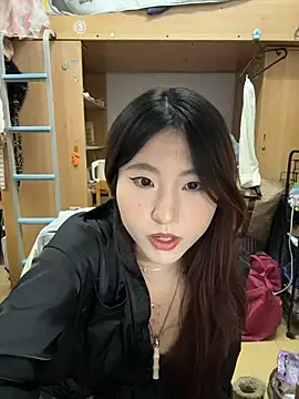 Snapshot of ououlovelove chatting on 1, 2, 2026 ououlovelove online show from 1, 2, 2026