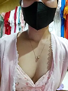 Laurie369 online show from 12, 9, 2025