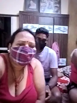 LoveOnStream online show from 6, 2, 2026