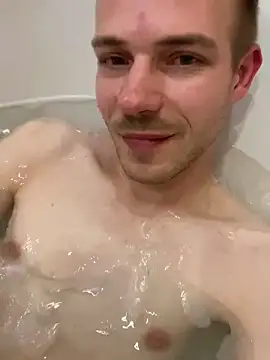 Skinny0150 online show from 21, 11, 2025