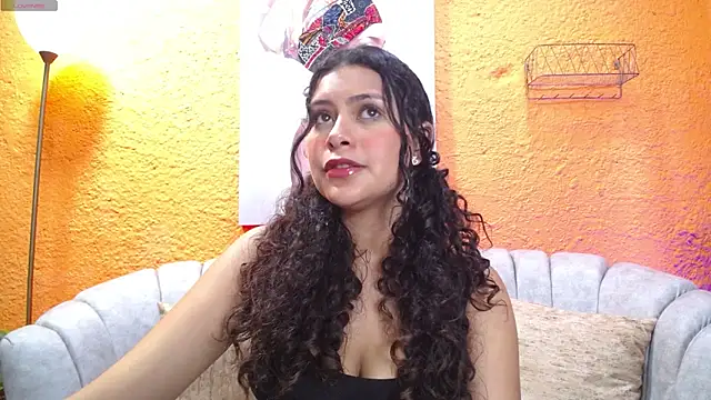 CurlyDani online show from 22, 10, 2025