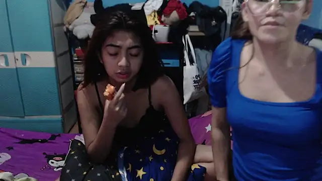 PrettyMae20 online show from 19, 3, 2026