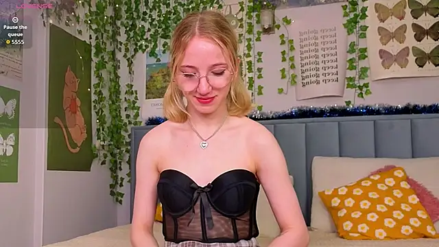 EmmaNovak online show from 19, 1, 2026