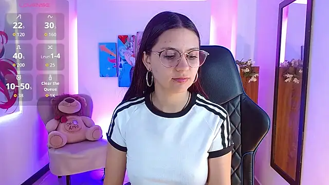 AlanaGarcia19 online show from 18, 12, 2025